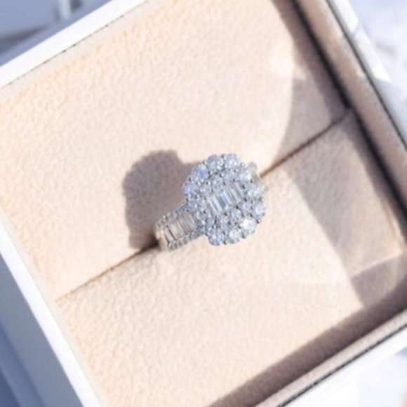 White Sapphire 925 Sterling Silver Ring - Picture 6 of 6